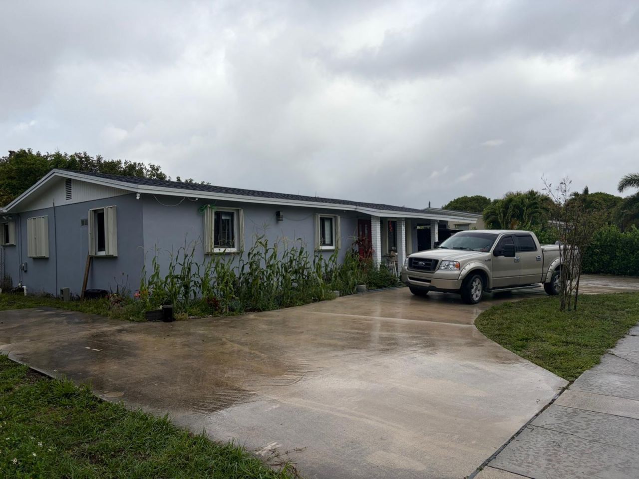 309 Davis Road, Palm Springs, FL 33461 Photo