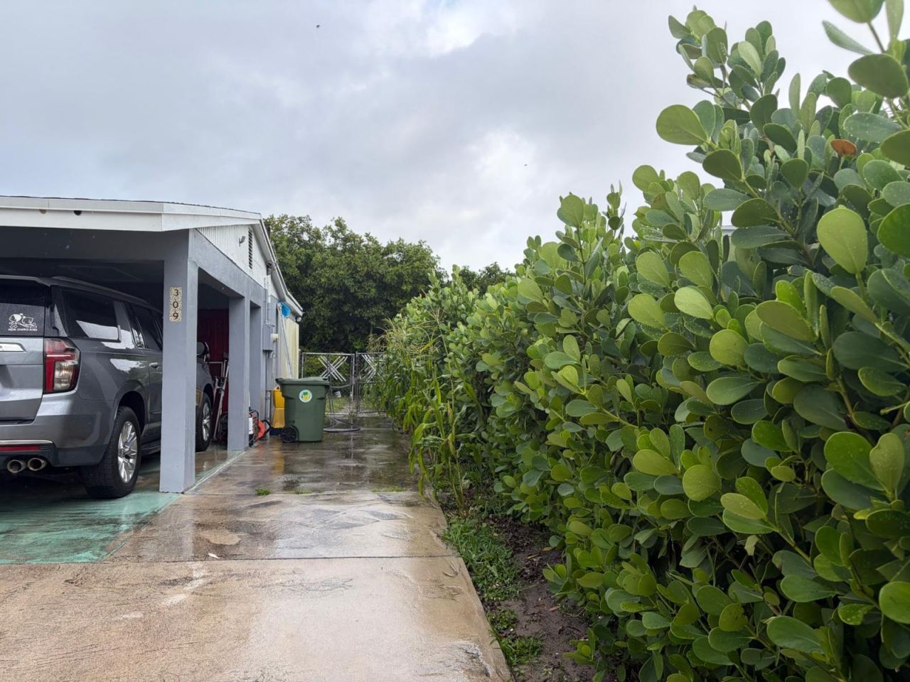 309 Davis Road, Palm Springs, FL 33461 Photo