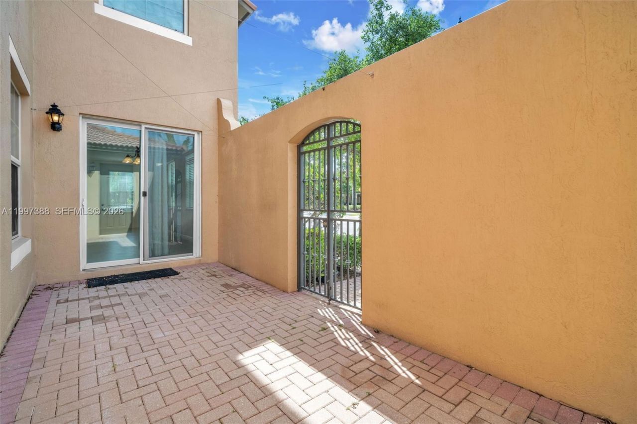 1148 SW 147th Ave, Pembroke Pines, FL 33027 Photo