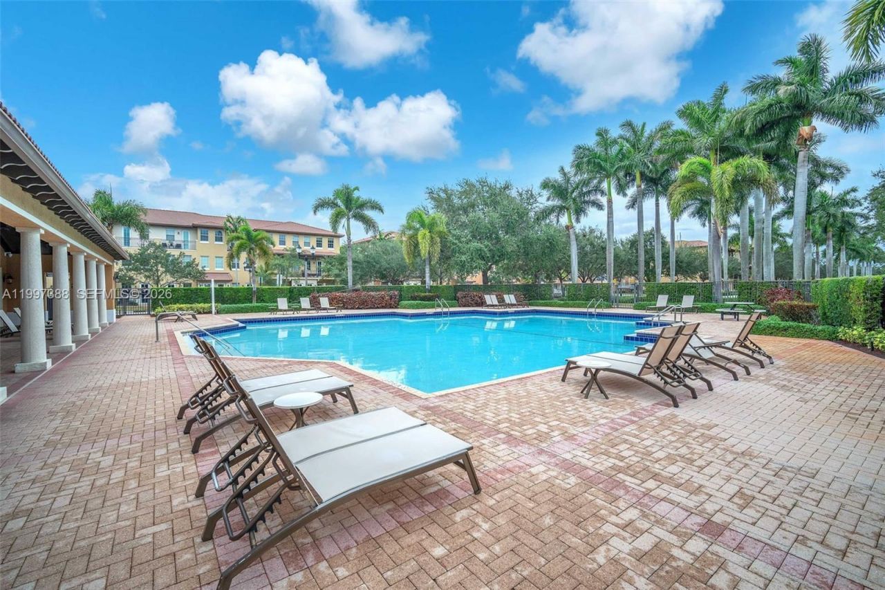 1148 SW 147th Ave, Pembroke Pines, FL 33027 Photo