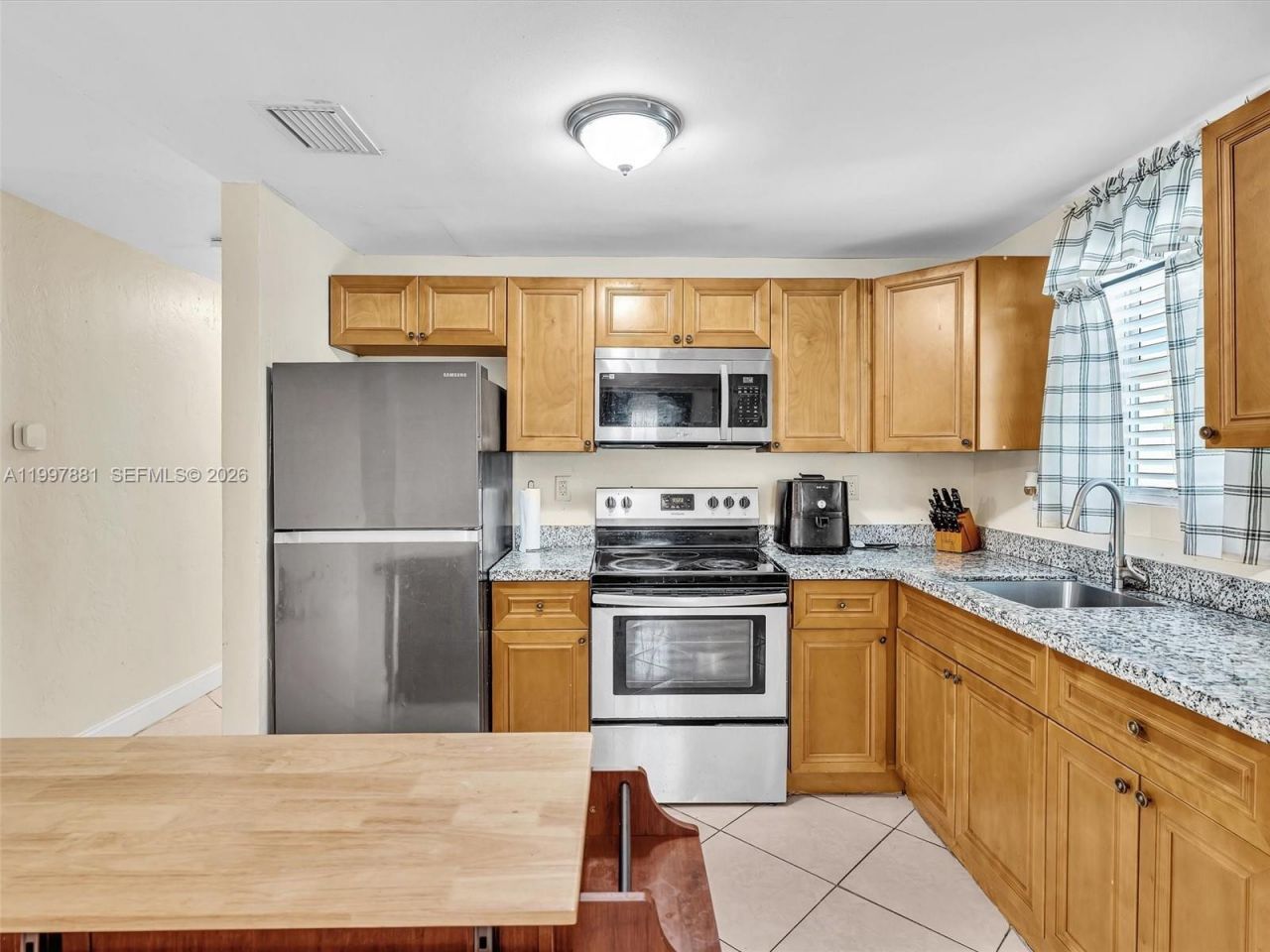 535 NW 29th Ter, Fort Lauderdale, FL 33311 Photo