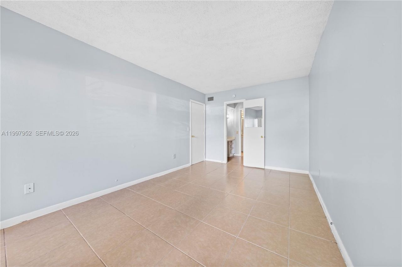 400 NE 18th Ave , Unit 104, Homestead, FL 33033 Photo