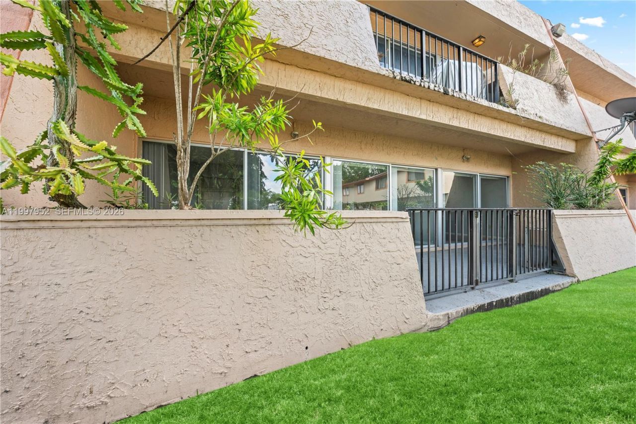 400 NE 18th Ave , Unit 104, Homestead, FL 33033 Photo