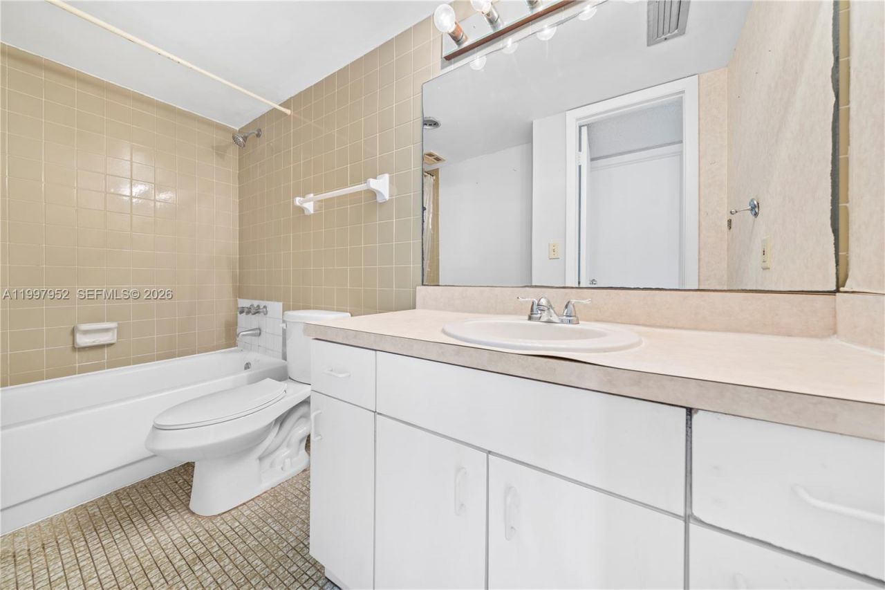 400 NE 18th Ave , Unit 104, Homestead, FL 33033 Photo