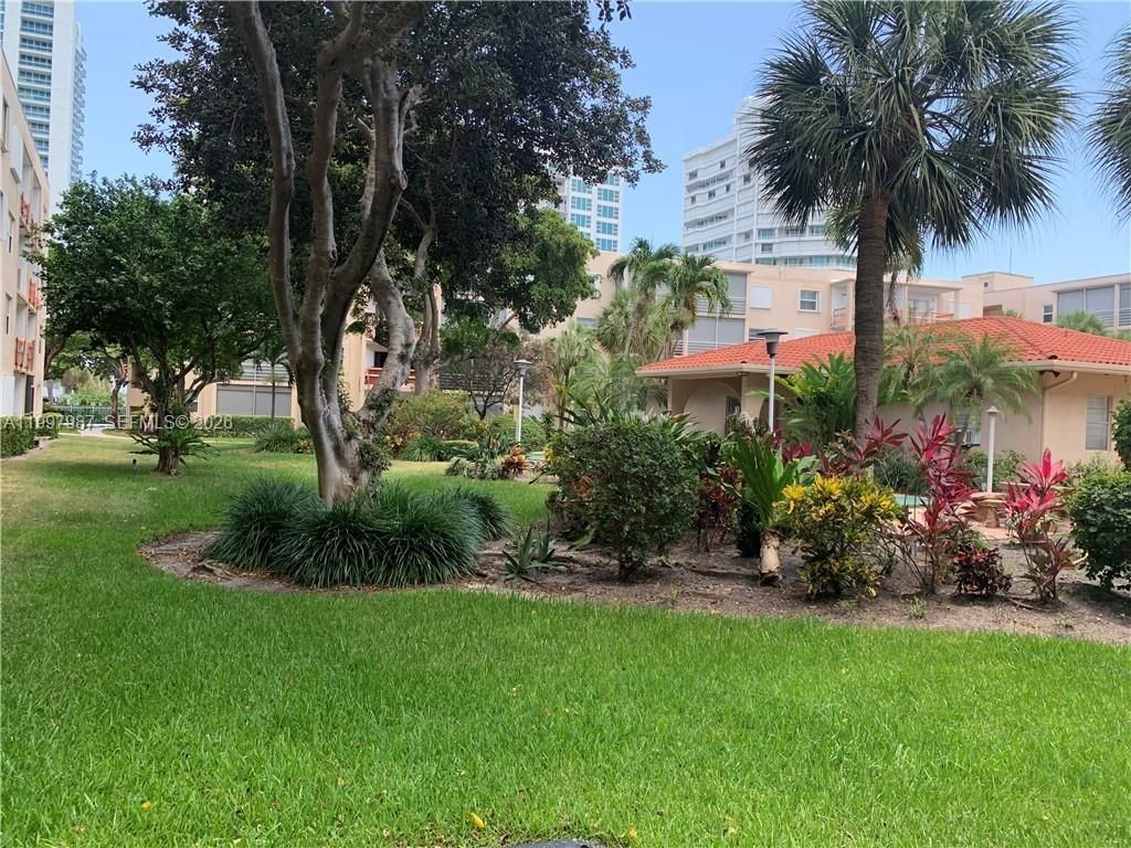 1541 S Ocean Blvd, Unit 318, Lauderdale by the Sea, FL 33062 Photo