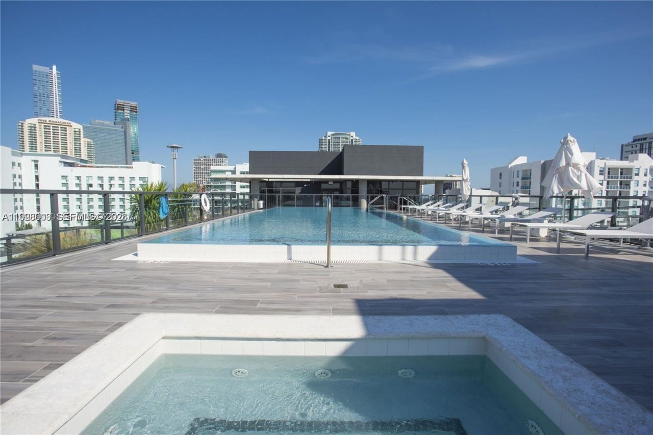 201 SW 17th Rd, Unit 606, Miami, FL 33129 Photo