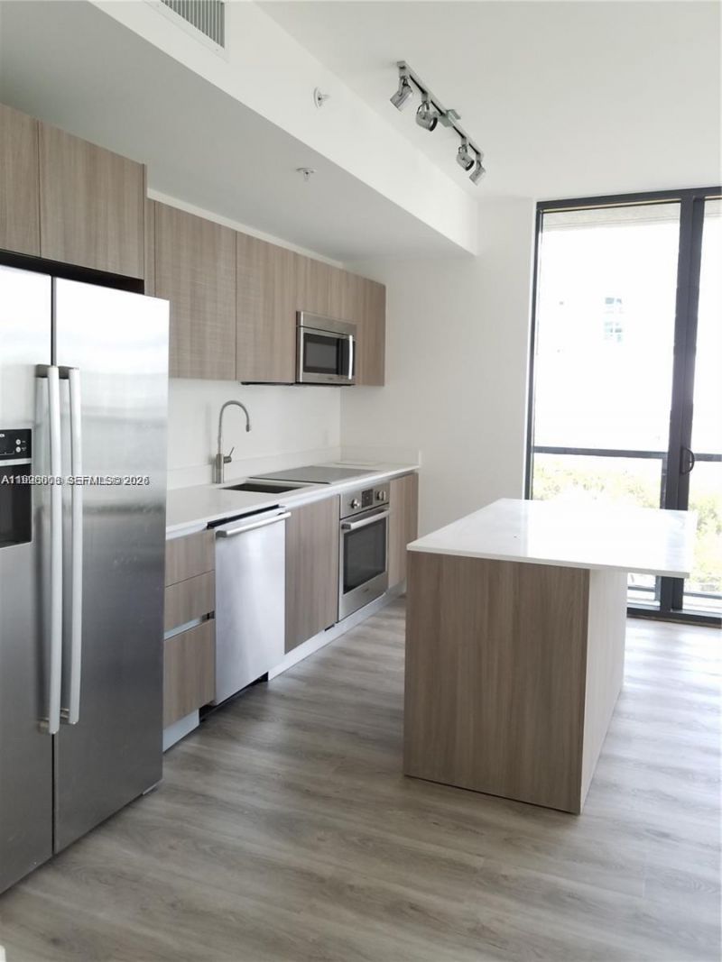 201 SW 17th Rd, Unit 606, Miami, FL 33129 Photo