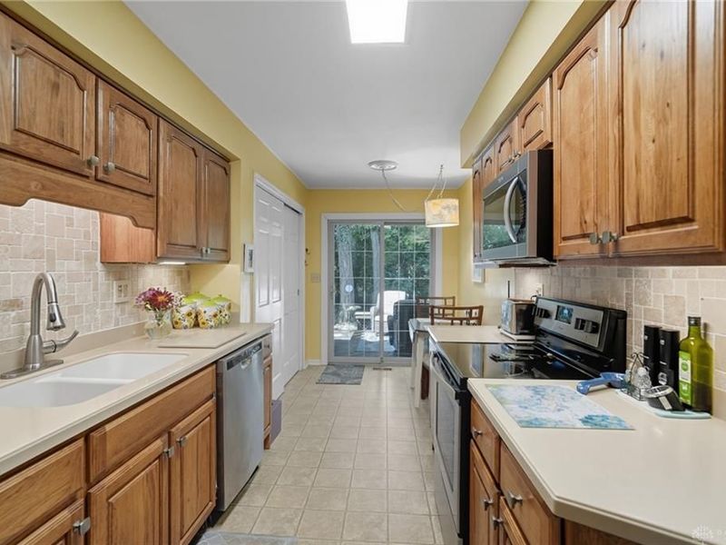 40 Nicholson Court, Dayton, OH 45459 Photo 10