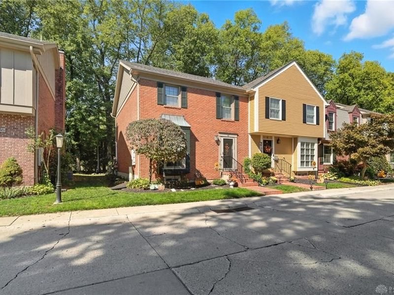 40 Nicholson Court, Dayton, OH 45459 Photo 3