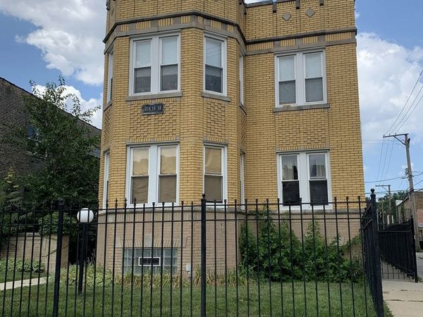 5218 W Crystal Street , Unit GDN, Chicago, IL 60651
