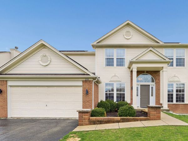 210 Honeysuckle Street , Bolingbrook, IL 60490