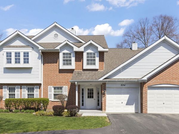 884 QUIN Court , Unit 201, Naperville, IL 60563