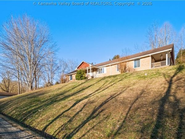 1909 Garretts Bend Road, Sod, WV 25564