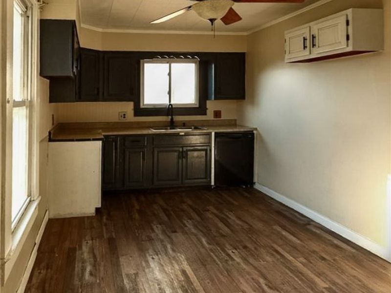 256 N Main Street, Roseville, OH 43777 Photo 7