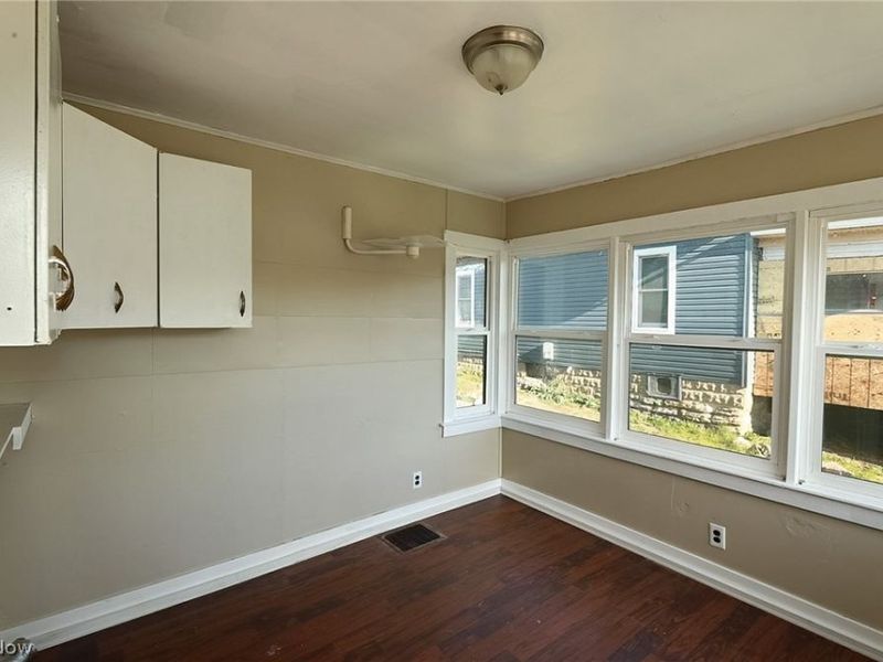 256 N Main Street, Roseville, OH 43777 Photo 9