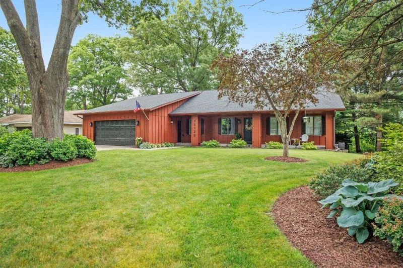 15120 Carriage Way, Spring Lake, MI 49456 Main Photo
