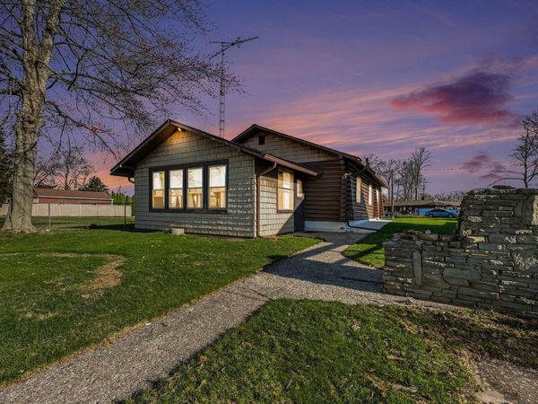 441 Jefferson Drive, Michigan Center, MI 49254