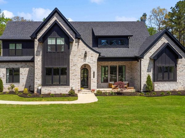 5016 Westridge Circle, Benton, AR 72019