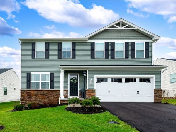 105 Jerome Dr, Butler, PA 16001