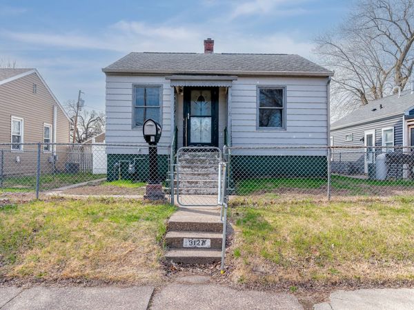 3127 Homestead Avenue , Davenport, IA 52802