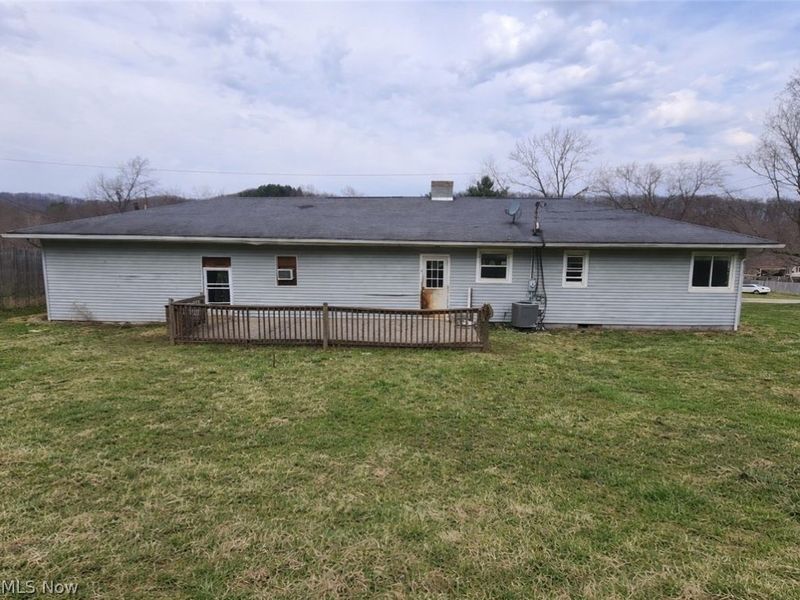 6869 Wardell Hollow Road SE, Uhrichsville, OH 44683 Photo 2