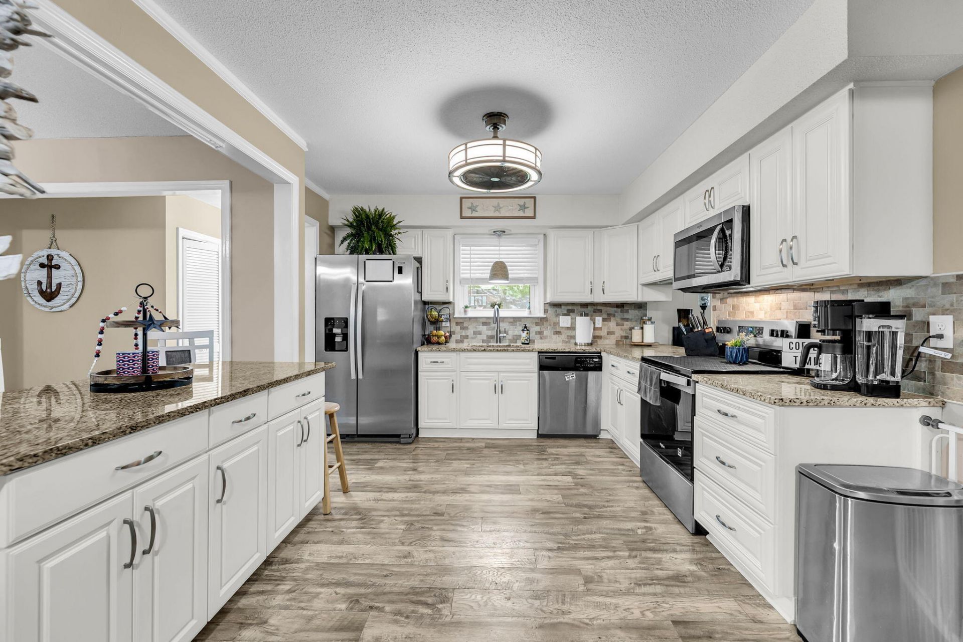 1816 Aylsford Court Photo 10