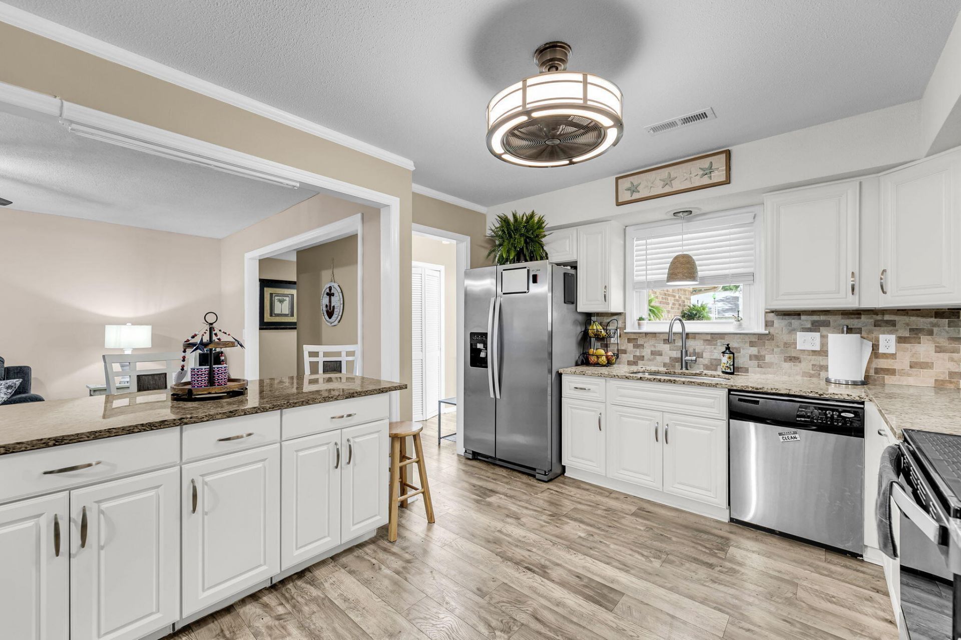 1816 Aylsford Court Photo 11
