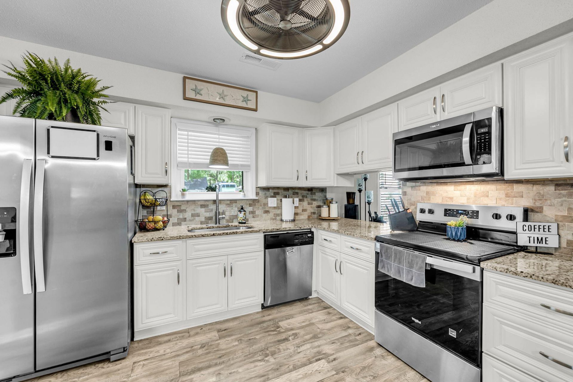 1816 Aylsford Court Photo 12