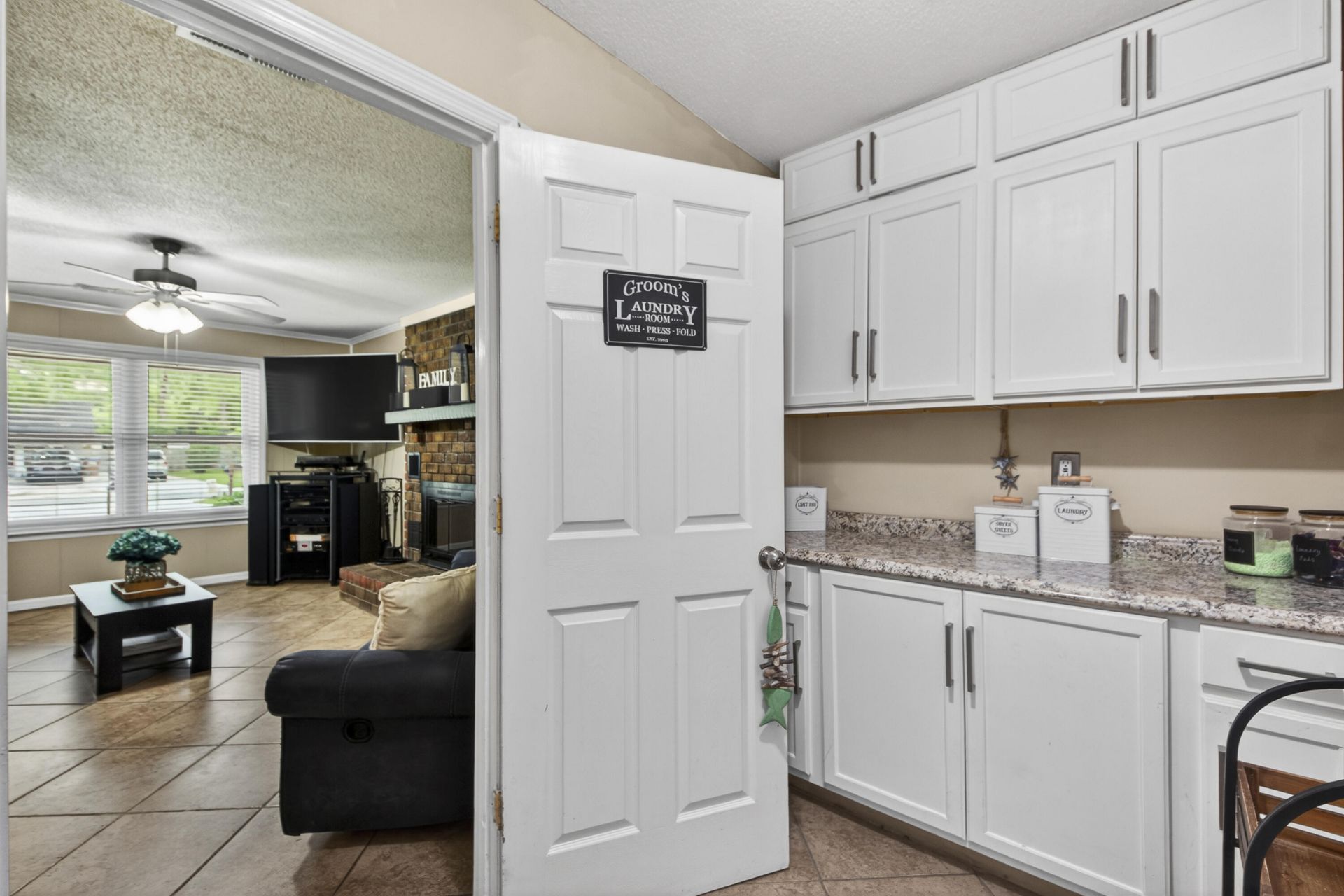 1816 Aylsford Court Photo 19