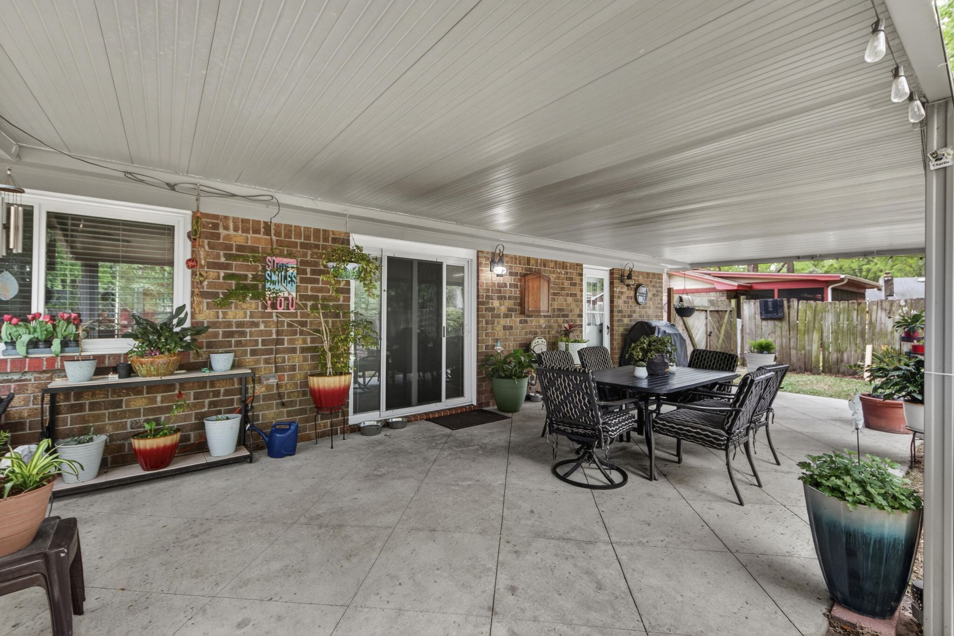 1816 Aylsford Court Photo 24