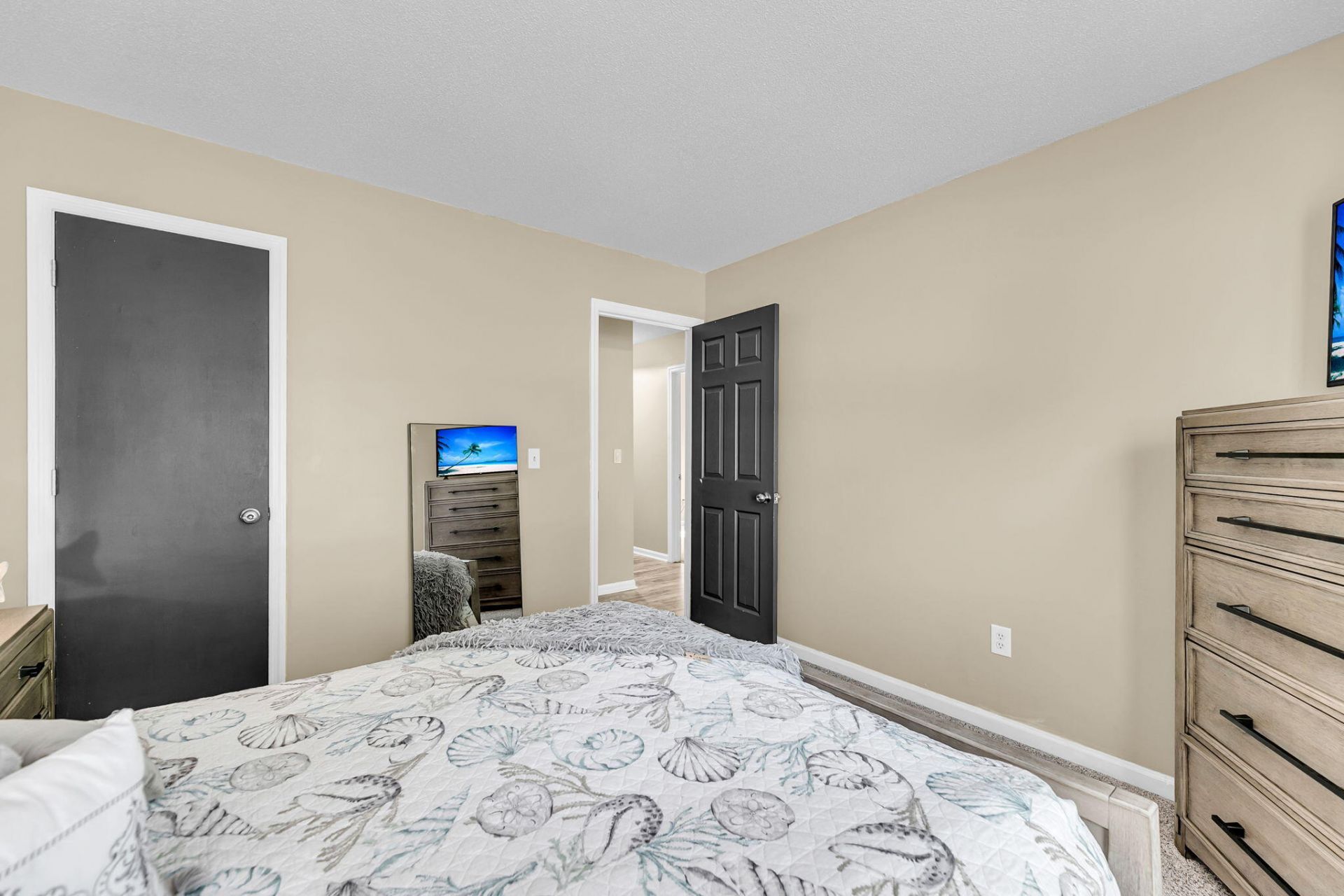 1816 Aylsford Court Photo 25