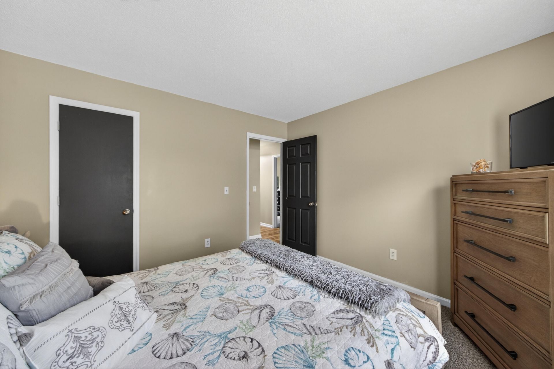 1816 Aylsford Court Photo 26