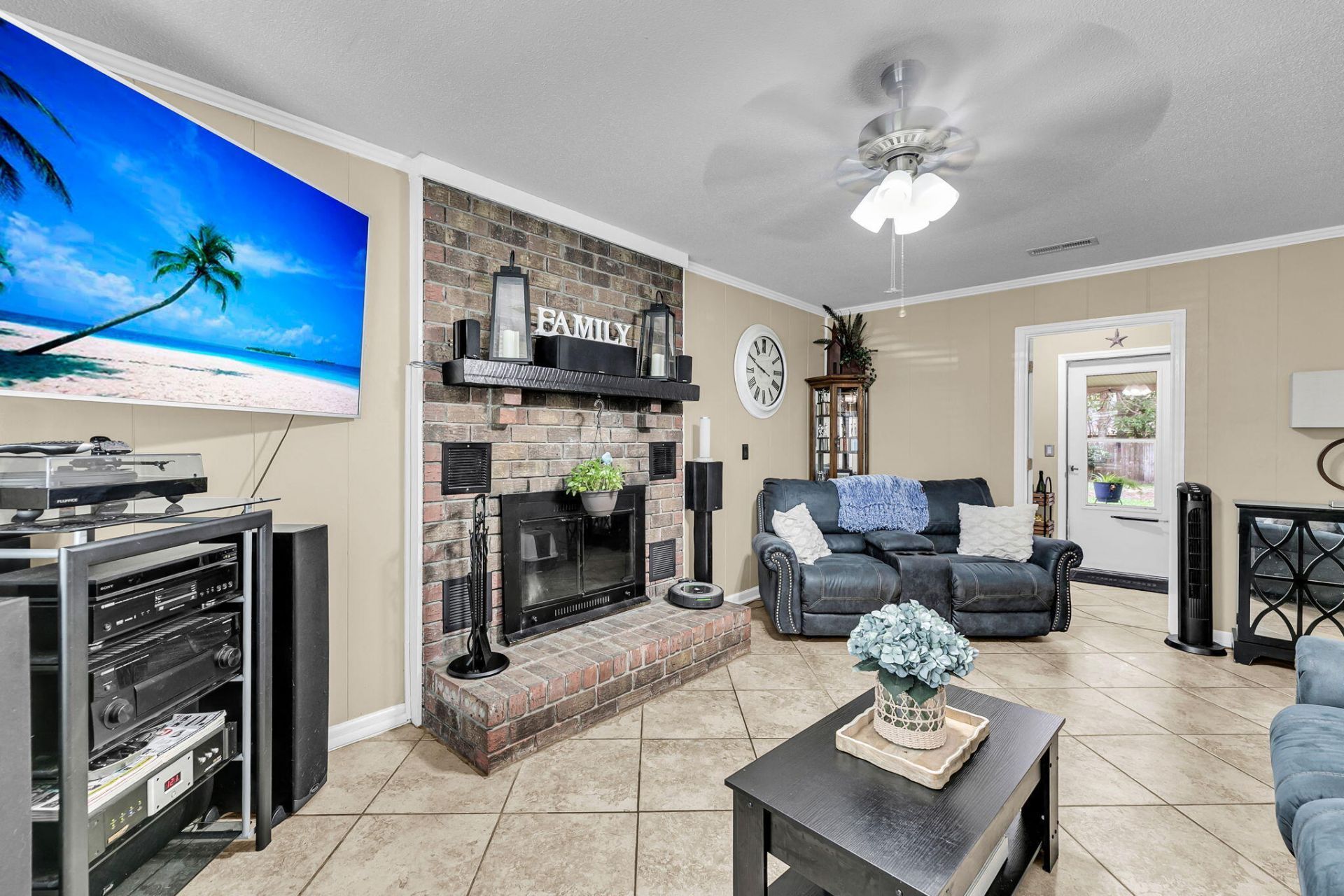 1816 Aylsford Court Photo 27