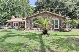1816 Aylsford Court photo 4