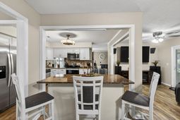 1816 Aylsford Court photo 4