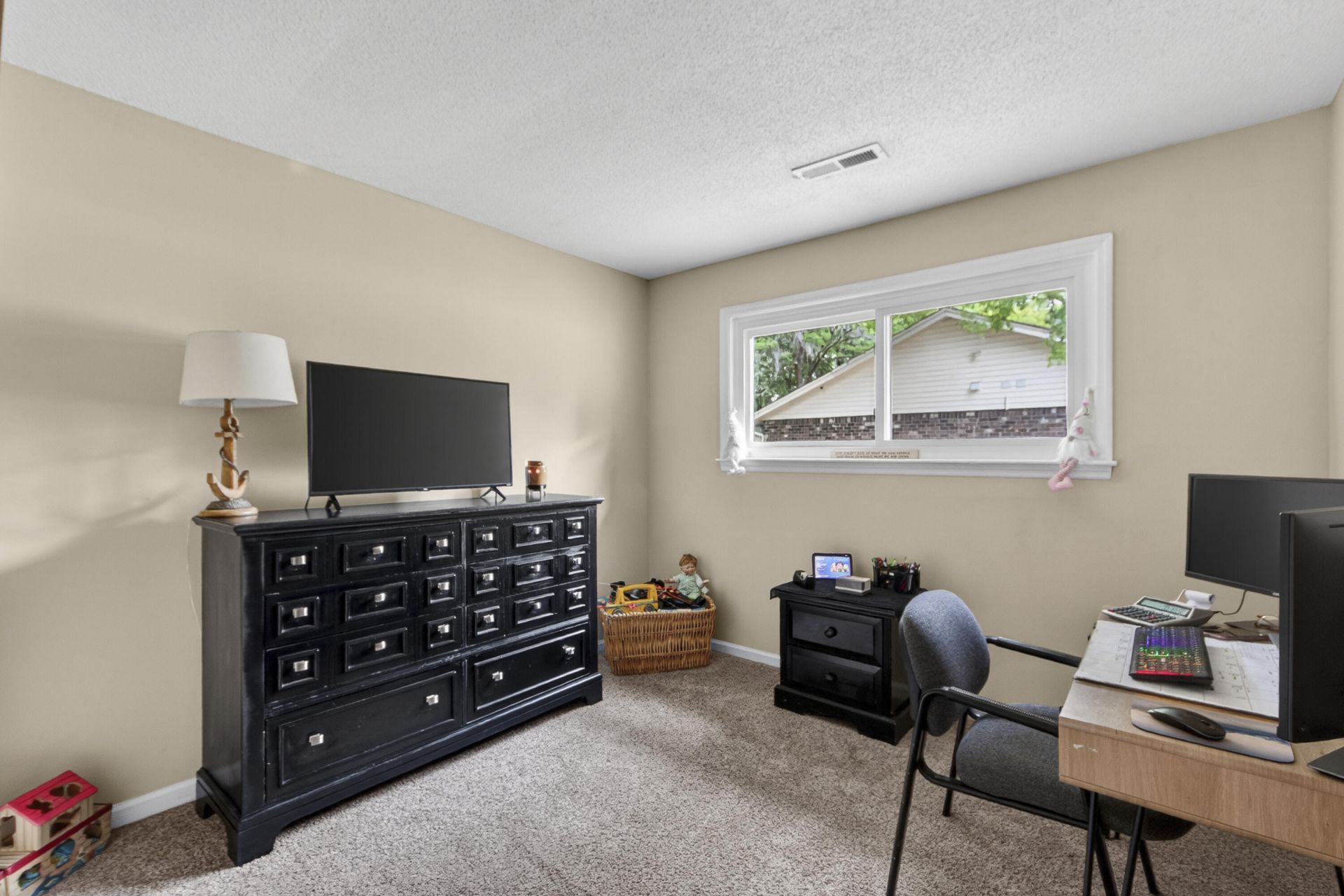 1816 Aylsford Court Photo 36