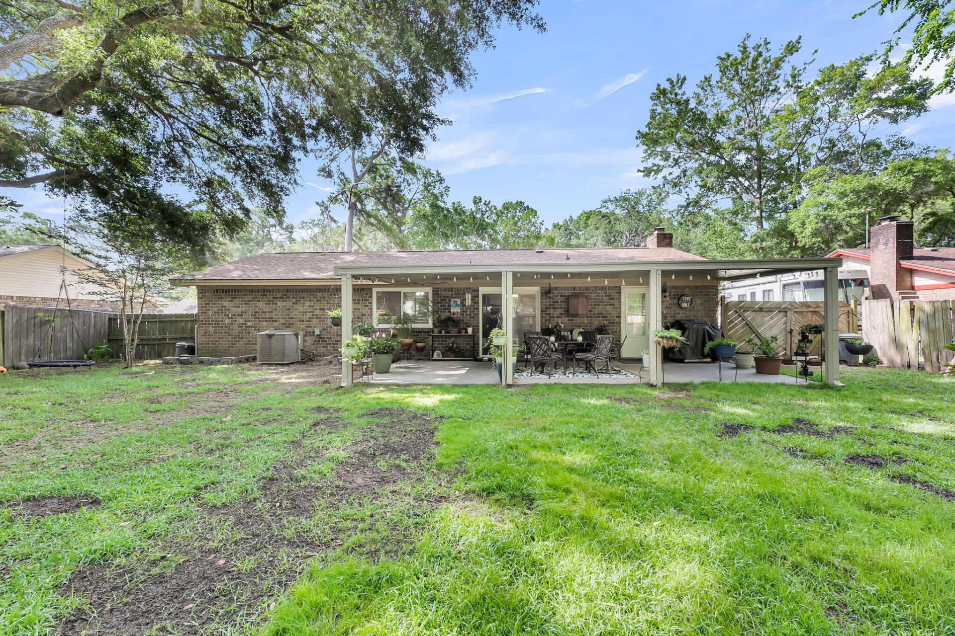 1816 Aylsford Court Photo 38