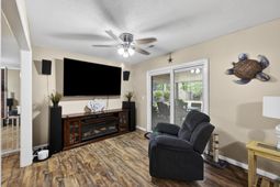 1816 Aylsford Court photo 4