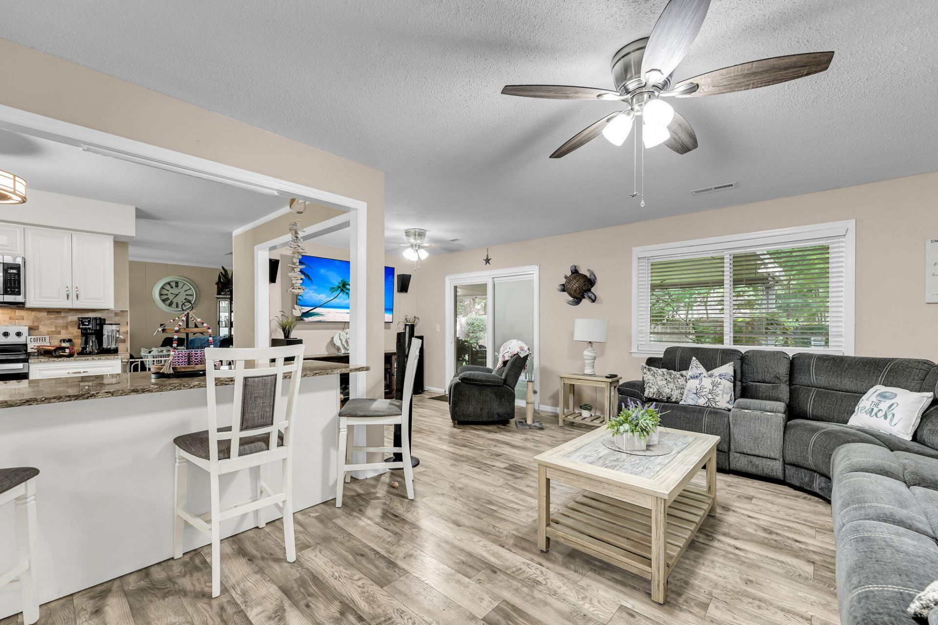 1816 Aylsford Court Photo 7