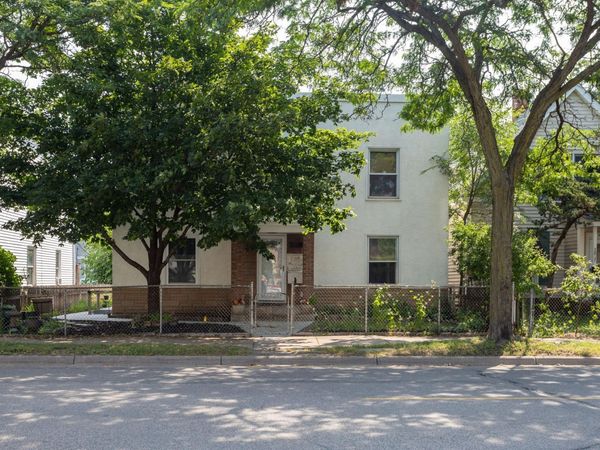 2815 Dupont Avenue S, Unit 3, Minneapolis, MN 55408