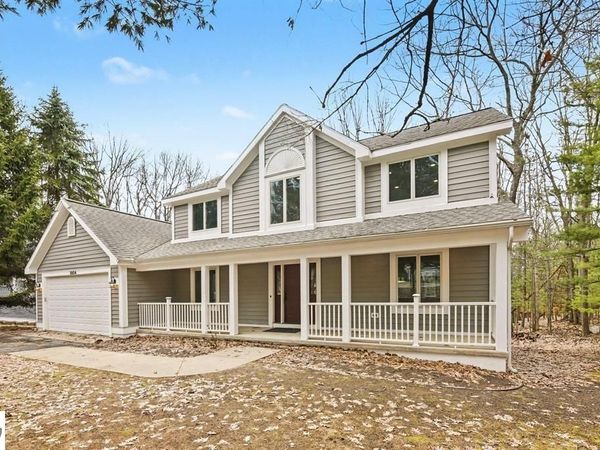3854 Village Circle, Traverse City, MI 49686