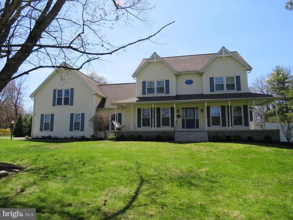10 SPRING HILL LANE, PERKASIE, PA 18944