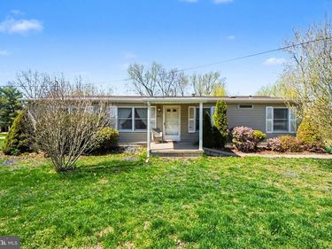 204 N 3RD STREET, HALIFAX, PA 17032