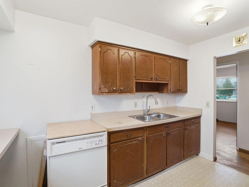 6365 Faircrest Road, Columbus, OH 43229 Photo 10