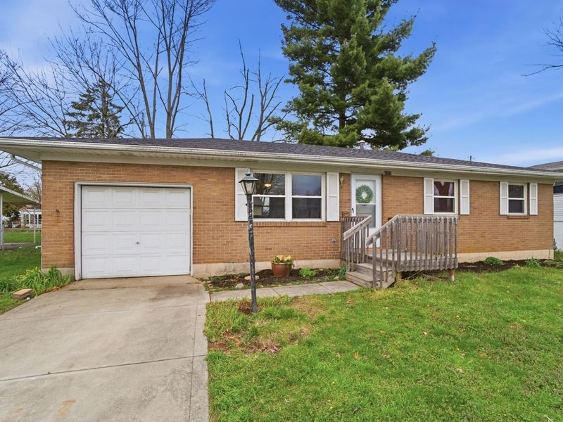 6365 Faircrest Road, Columbus, OH 43229 Photo 2