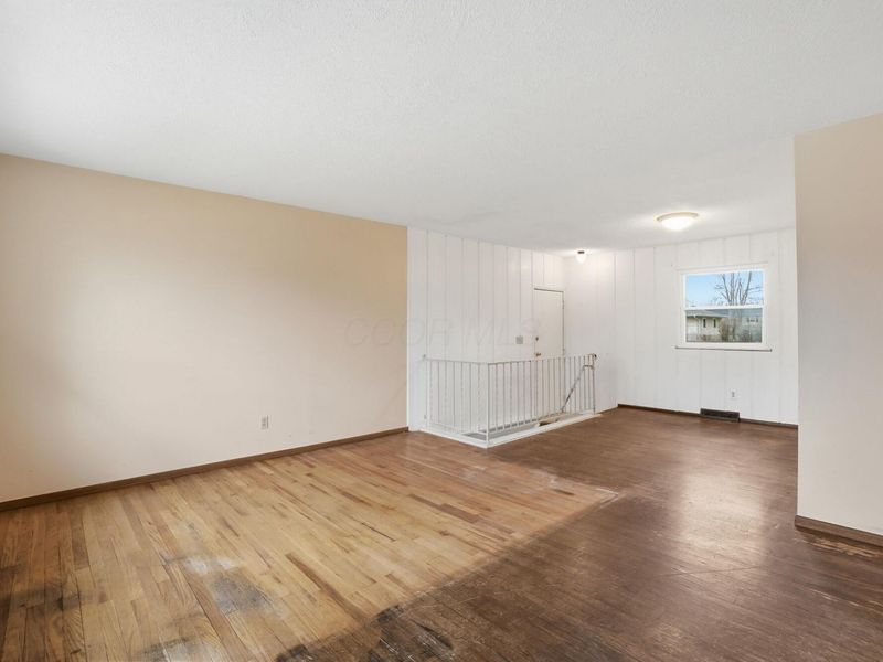 6365 Faircrest Road, Columbus, OH 43229 Photo 6