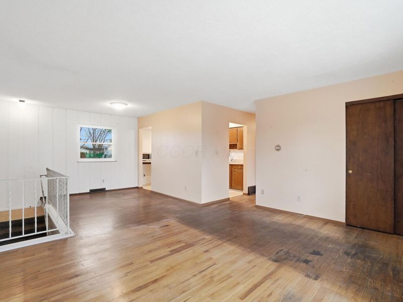 6365 Faircrest Road, Columbus, OH 43229 Photo 7