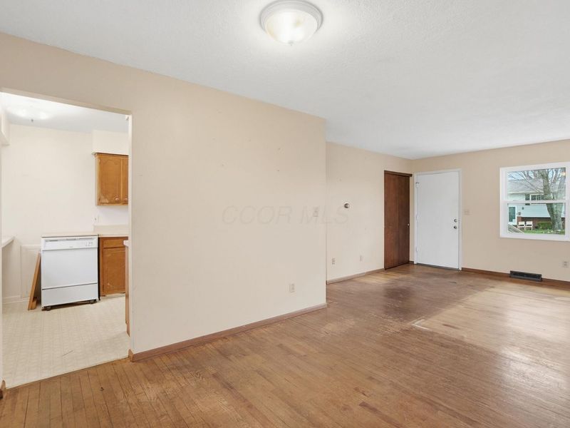 6365 Faircrest Road, Columbus, OH 43229 Photo 9