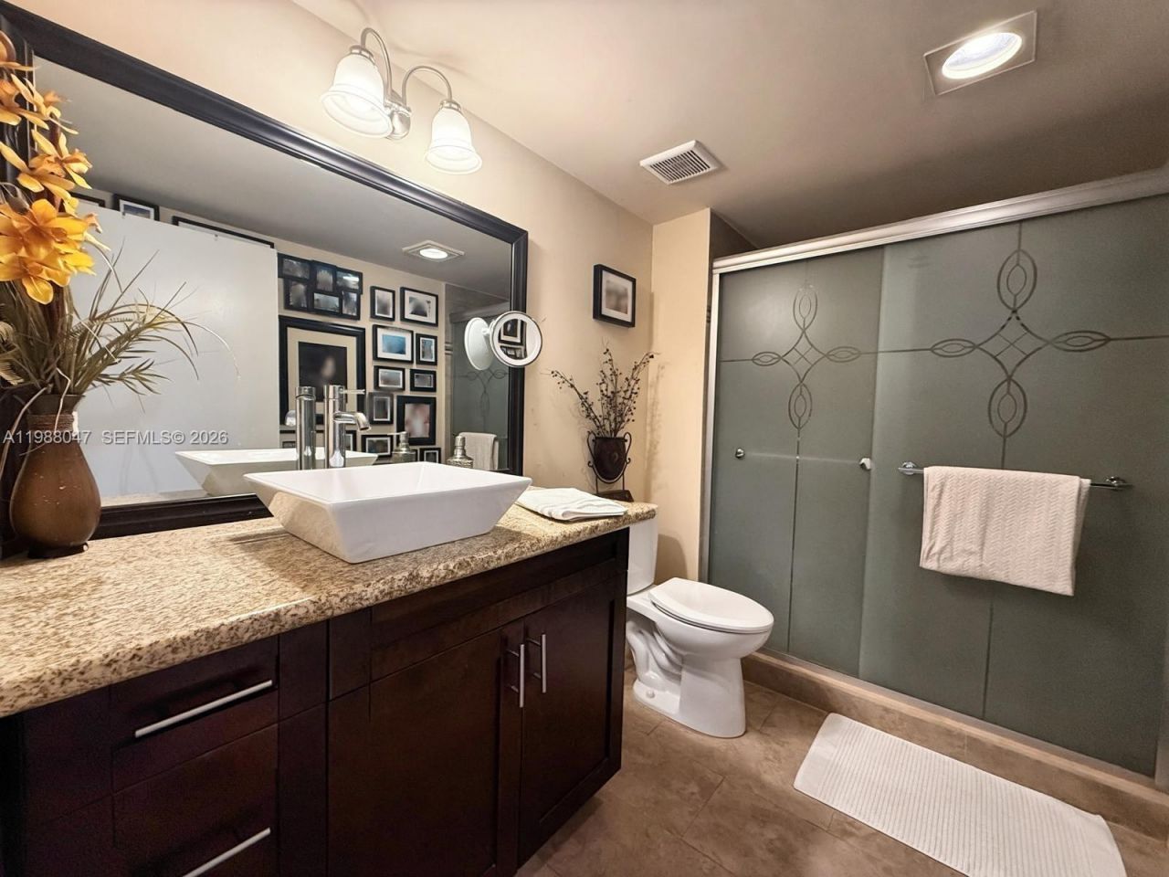 605 Ives Dairy Rd, Unit 205-7, Miami, FL 33179 Photo