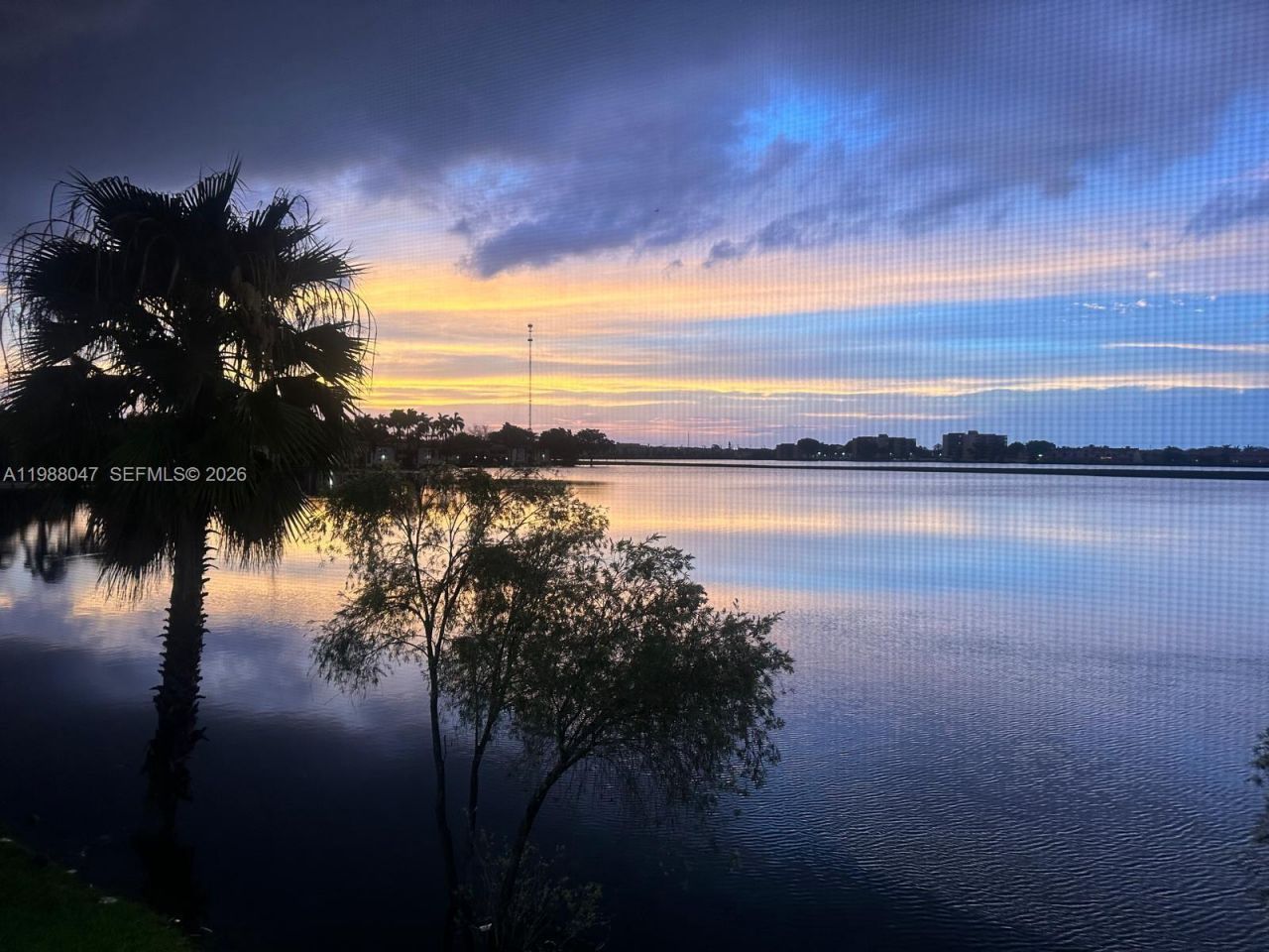 605 Ives Dairy Rd, Unit 205-7, Miami, FL 33179 Photo